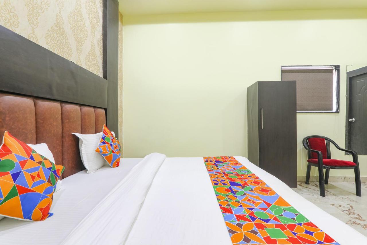Hotel Fabexpress Gs Residency Varanasi Exterior foto