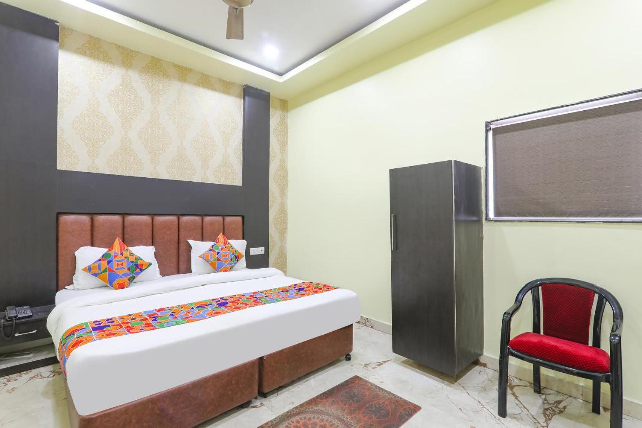 Hotel Fabexpress Gs Residency Varanasi Exterior foto