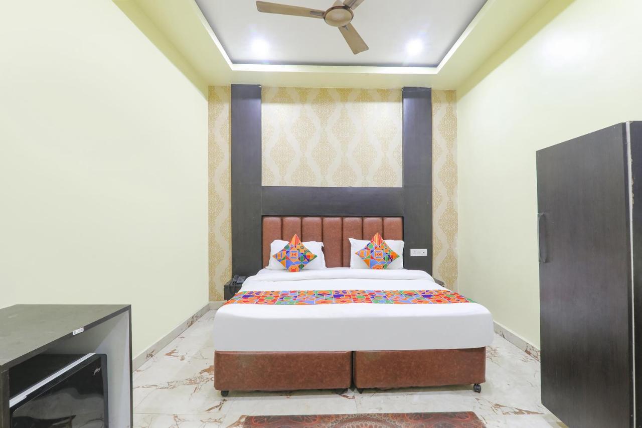 Hotel Fabexpress Gs Residency Varanasi Exterior foto
