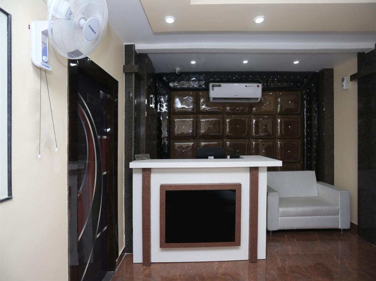 Hotel Fabexpress Gs Residency Varanasi Exterior foto